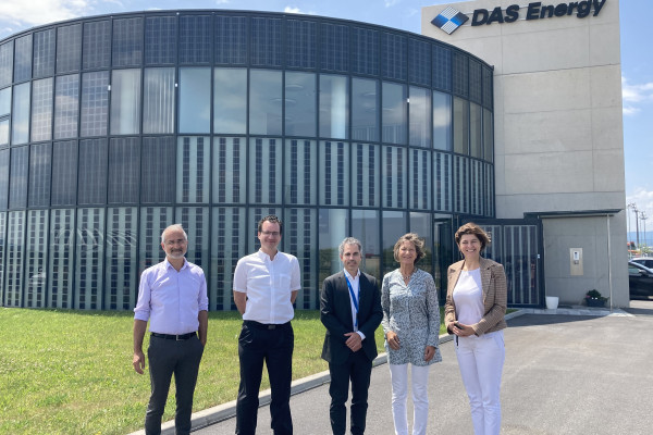 Grüner Besuch bei österreichischem Photovoltaik-Hersteller DAS Energy Grüner Besuch bei österreichischem Photovoltaik-Hersteller DAS Energy